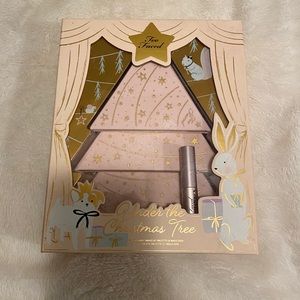 Too Faced Under the Christmas tree Makeup Palette